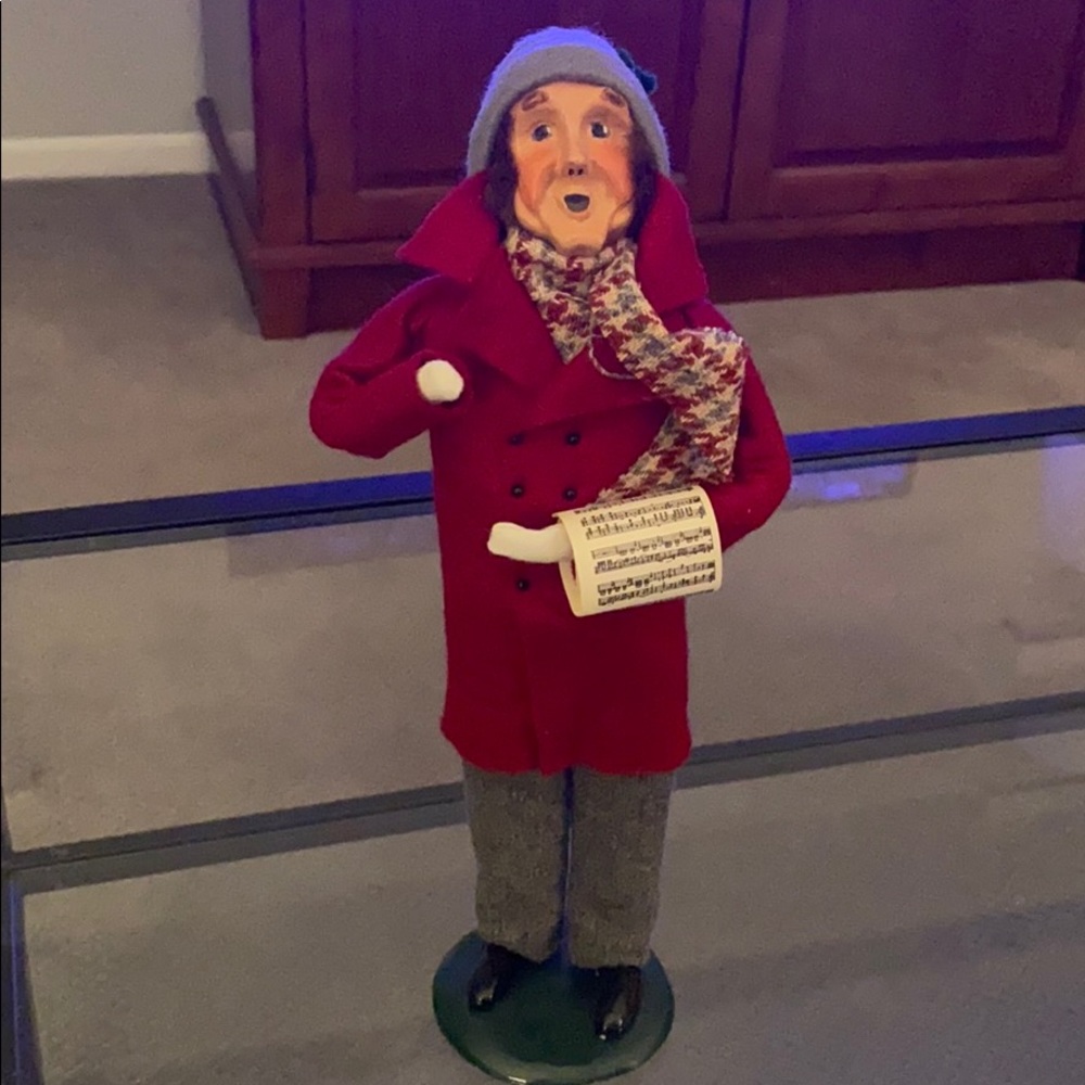 Byers Choice Caroler Man w/ Music Sheet